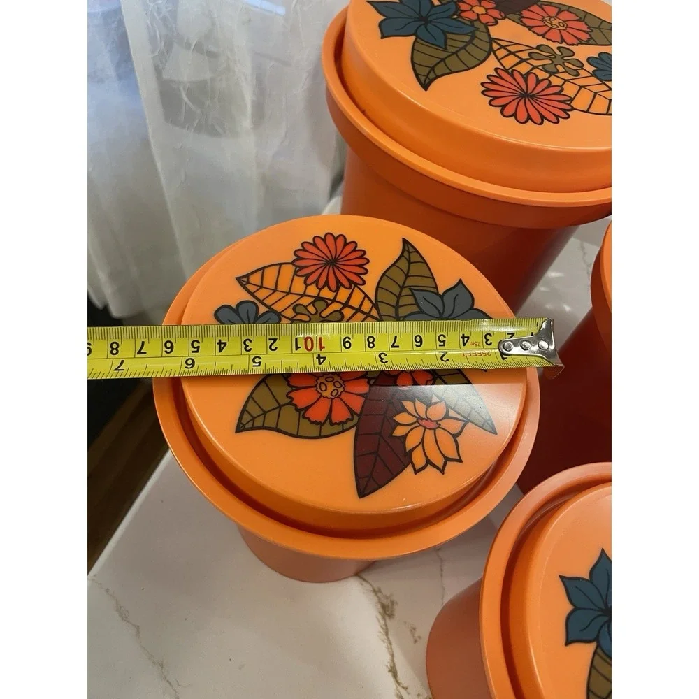 Rubbermaid vintage canister